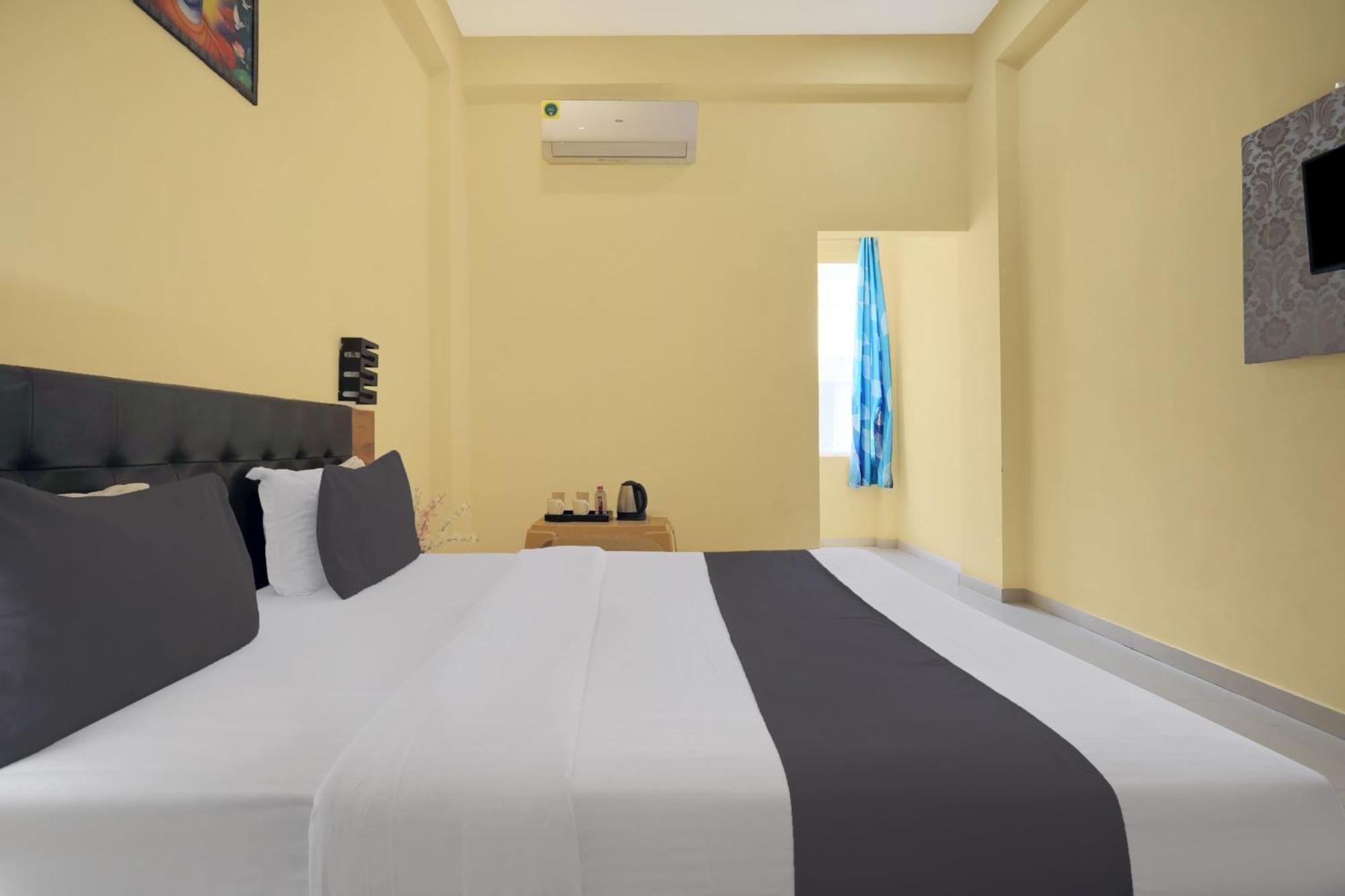 Hotel Collection O Amet Garh Udaipur Exterior foto