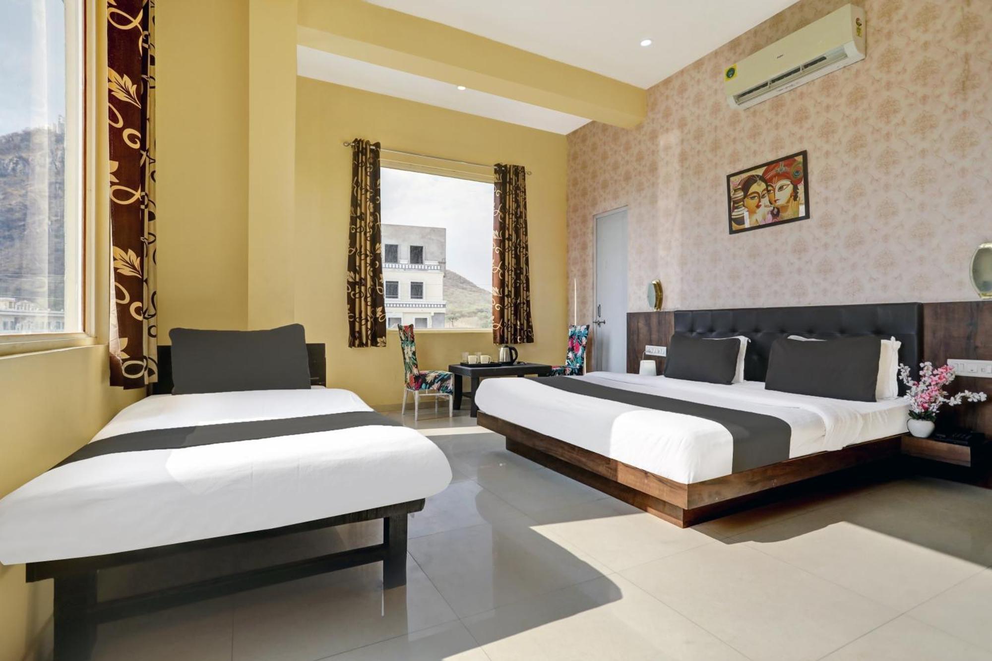 Hotel Collection O Amet Garh Udaipur Exterior foto