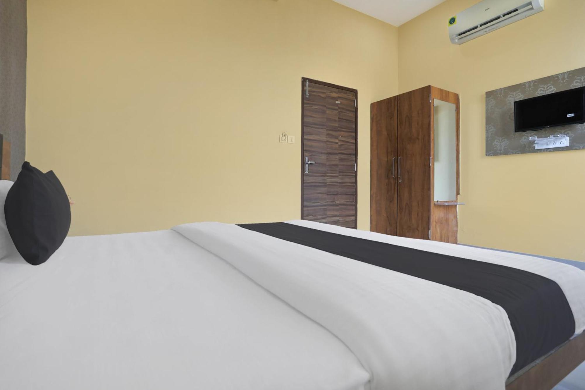 Hotel Collection O Amet Garh Udaipur Exterior foto